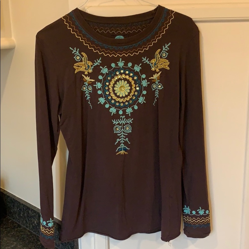 Tee shirt